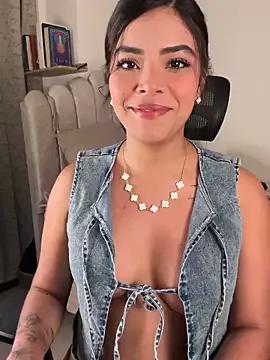 Unleash your urge for fetish cams livestreamers with our pick of steaming hot models, versed in the art of seduction and indulgence.