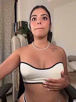 Unleash your urge for fetish cams livestreamers with our pick of steaming hot models, versed in the art of seduction and indulgence.