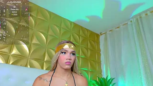 Unleash your urge for fetish cams livestreamers with our pick of steaming hot models, versed in the art of seduction and indulgence.