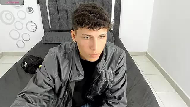 Unleash your urge for fetish cams livestreamers with our pick of steaming hot models, versed in the art of seduction and indulgence.