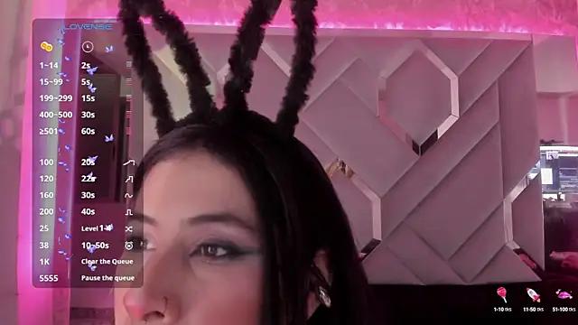 Unleash your urge for fetish cams livestreamers with our pick of steaming hot models, versed in the art of seduction and indulgence.