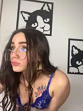 Unleash your urge for fetish cams livestreamers with our pick of steaming hot models, versed in the art of seduction and indulgence.