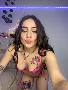 Unleash your urge for fetish cams livestreamers with our pick of steaming hot models, versed in the art of seduction and indulgence.