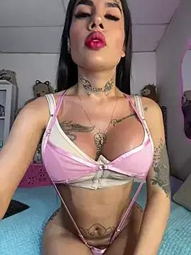 Unleash your urge for fetish cams livestreamers with our pick of steaming hot models, versed in the art of seduction and indulgence.