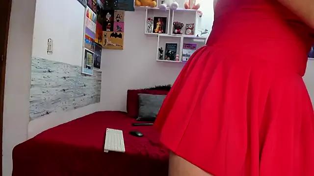Unleash your urge for fetish cams livestreamers with our pick of steaming hot models, versed in the art of seduction and indulgence.