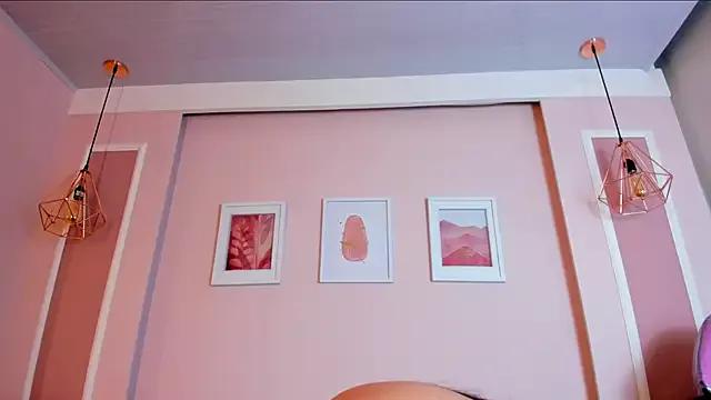 Unleash your urge for fetish cams livestreamers with our pick of steaming hot models, versed in the art of seduction and indulgence.