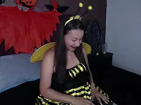 Unleash your urge for fetish cams livestreamers with our pick of steaming hot models, versed in the art of seduction and indulgence.