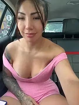 Unleash your urge for fetish cams livestreamers with our pick of steaming hot models, versed in the art of seduction and indulgence.