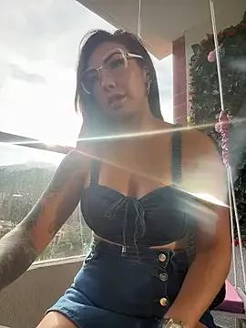 Unleash your urge for fetish cams livestreamers with our pick of steaming hot models, versed in the art of seduction and indulgence.