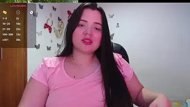 Sarahros1 from StripChat is Freechat