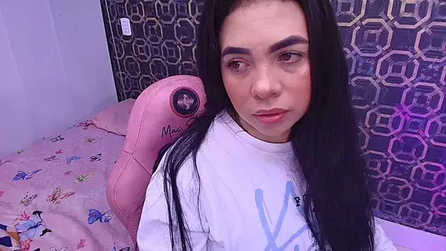 Unleash your urge for fetish cams livestreamers with our pick of steaming hot models, versed in the art of seduction and indulgence.