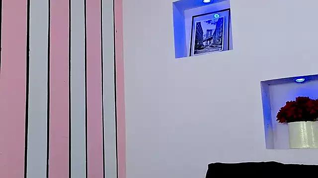 Unleash your urge for fetish cams livestreamers with our pick of steaming hot models, versed in the art of seduction and indulgence.