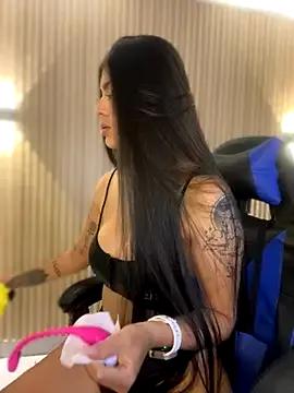 Unleash your urge for fetish cams livestreamers with our pick of steaming hot models, versed in the art of seduction and indulgence.