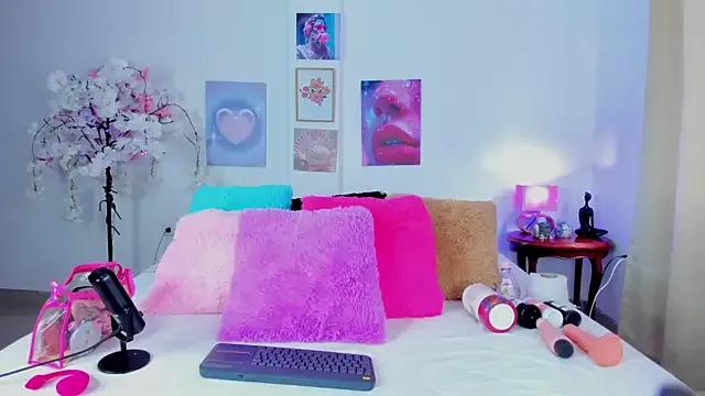 saray_rivas18 from StripChat is Freechat