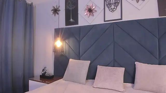 Unleash your urge for fetish cams livestreamers with our pick of steaming hot models, versed in the art of seduction and indulgence.