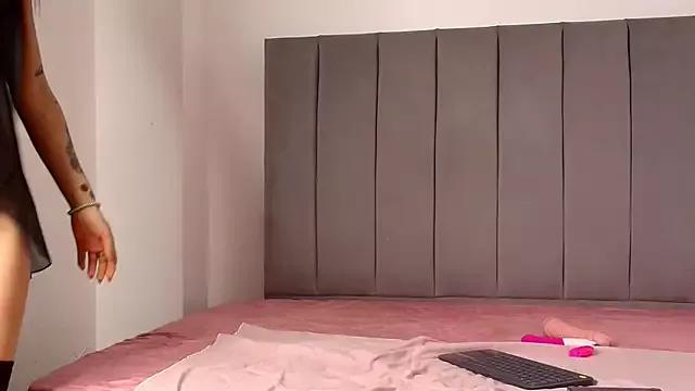 Sasha-Bloom from StripChat is Freechat