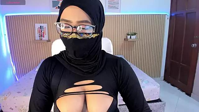 Unleash your urge for fetish cams livestreamers with our pick of steaming hot models, versed in the art of seduction and indulgence.