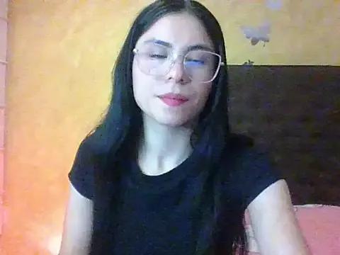 sasha_jonne from StripChat is Freechat