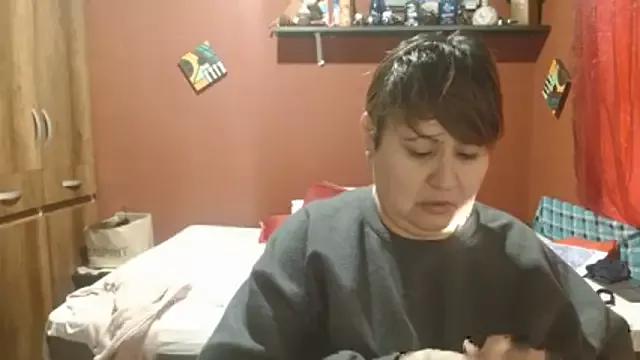 Sasharosee2 from StripChat is Freechat