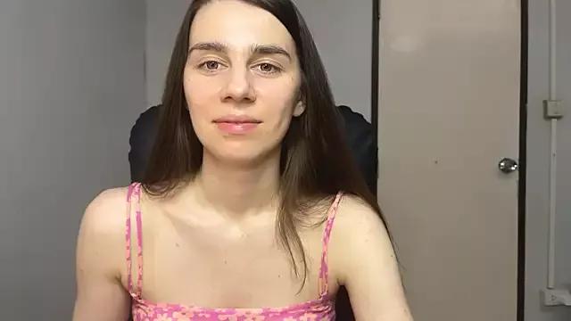 SassyJessi from StripChat is Freechat