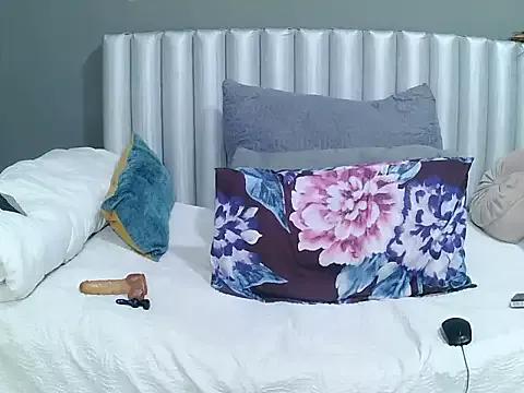 Unleash your urge for fetish cams livestreamers with our pick of steaming hot models, versed in the art of seduction and indulgence.