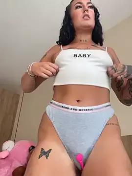savana_heart from StripChat is Freechat