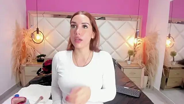 SavannaRuiz from StripChat is Freechat