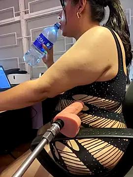 Unleash your urge for fetish cams livestreamers with our pick of steaming hot models, versed in the art of seduction and indulgence.