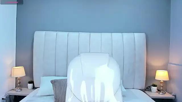 ScarletStarr from StripChat is Freechat