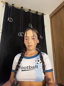 Scarlett05 from StripChat is Freechat