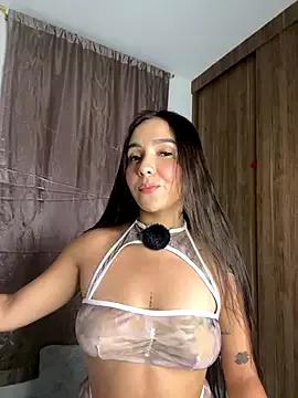 Unleash your urge for fetish cams livestreamers with our pick of steaming hot models, versed in the art of seduction and indulgence.