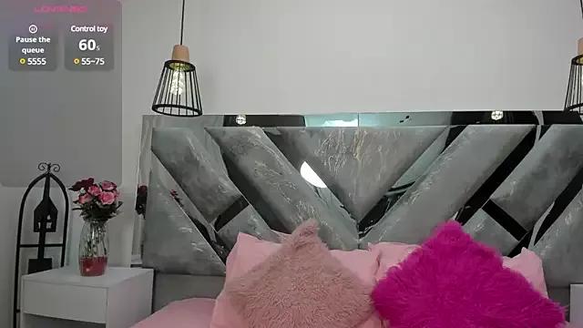 Scarlett_love11 from StripChat is Freechat