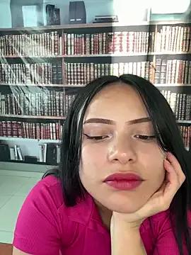 Photos of Scarlett_Rosse_ from StripChat is Freechat