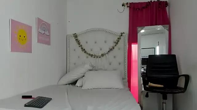 ScarlettVell from StripChat is Freechat