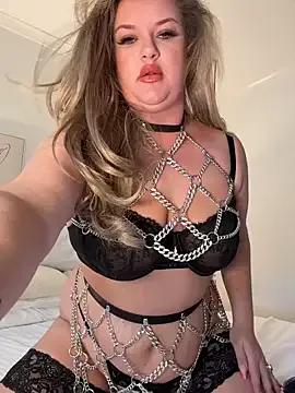 Unleash your urge for fetish cams livestreamers with our pick of steaming hot models, versed in the art of seduction and indulgence.