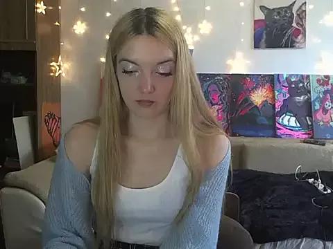 Unleash your urge for fetish cams livestreamers with our pick of steaming hot models, versed in the art of seduction and indulgence.