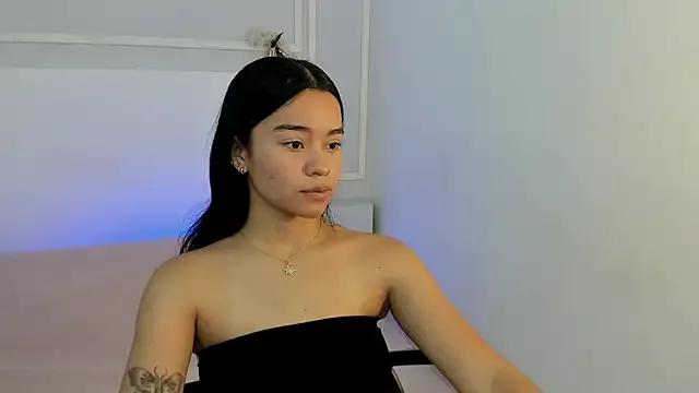 SelenaFox7 from StripChat is Freechat