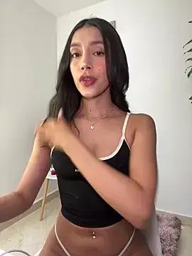 Unleash your urge for fetish cams livestreamers with our pick of steaming hot models, versed in the art of seduction and indulgence.
