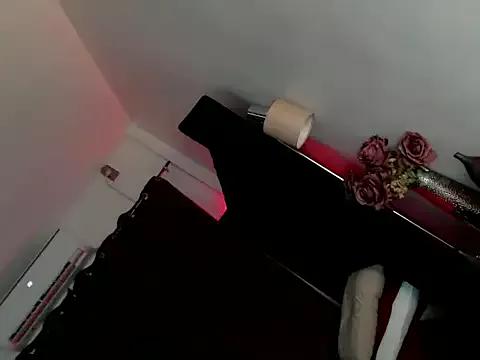 Selene14 from StripChat is Freechat