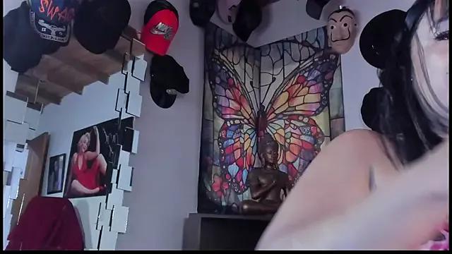 Unleash your urge for fetish cams livestreamers with our pick of steaming hot models, versed in the art of seduction and indulgence.