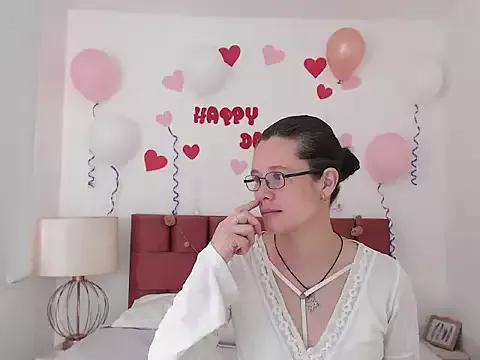 SereneDavos from StripChat