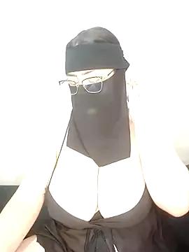 Sexy__Arab from StripChat is Freechat