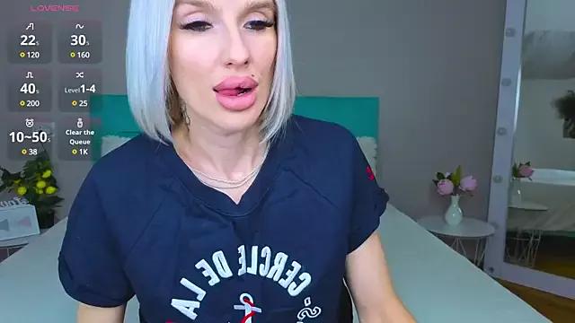 sexy_ameli from StripChat is Freechat