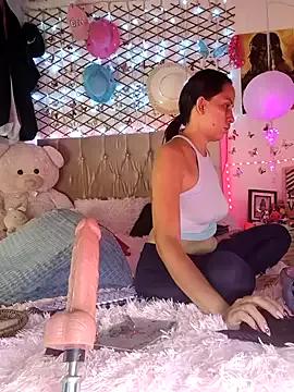 Unleash your urge for fetish cams livestreamers with our pick of steaming hot models, versed in the art of seduction and indulgence.