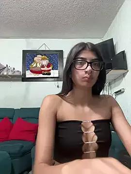 Unleash your urge for fetish cams livestreamers with our pick of steaming hot models, versed in the art of seduction and indulgence.