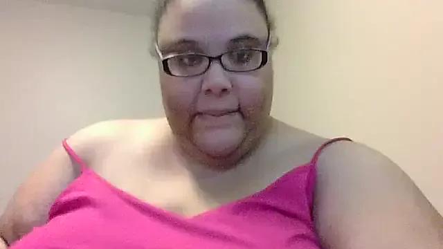 SexyBBW10790 from StripChat is Freechat