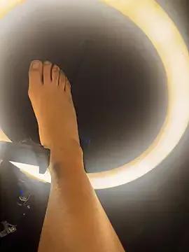 sexycristalh from StripChat is Freechat