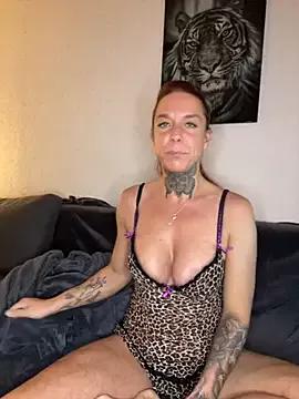 Unleash your urge for fetish cams livestreamers with our pick of steaming hot models, versed in the art of seduction and indulgence.