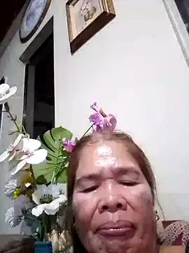 sexylizzy4u from StripChat is Freechat