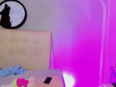 Unleash your urge for fetish cams livestreamers with our pick of steaming hot models, versed in the art of seduction and indulgence.